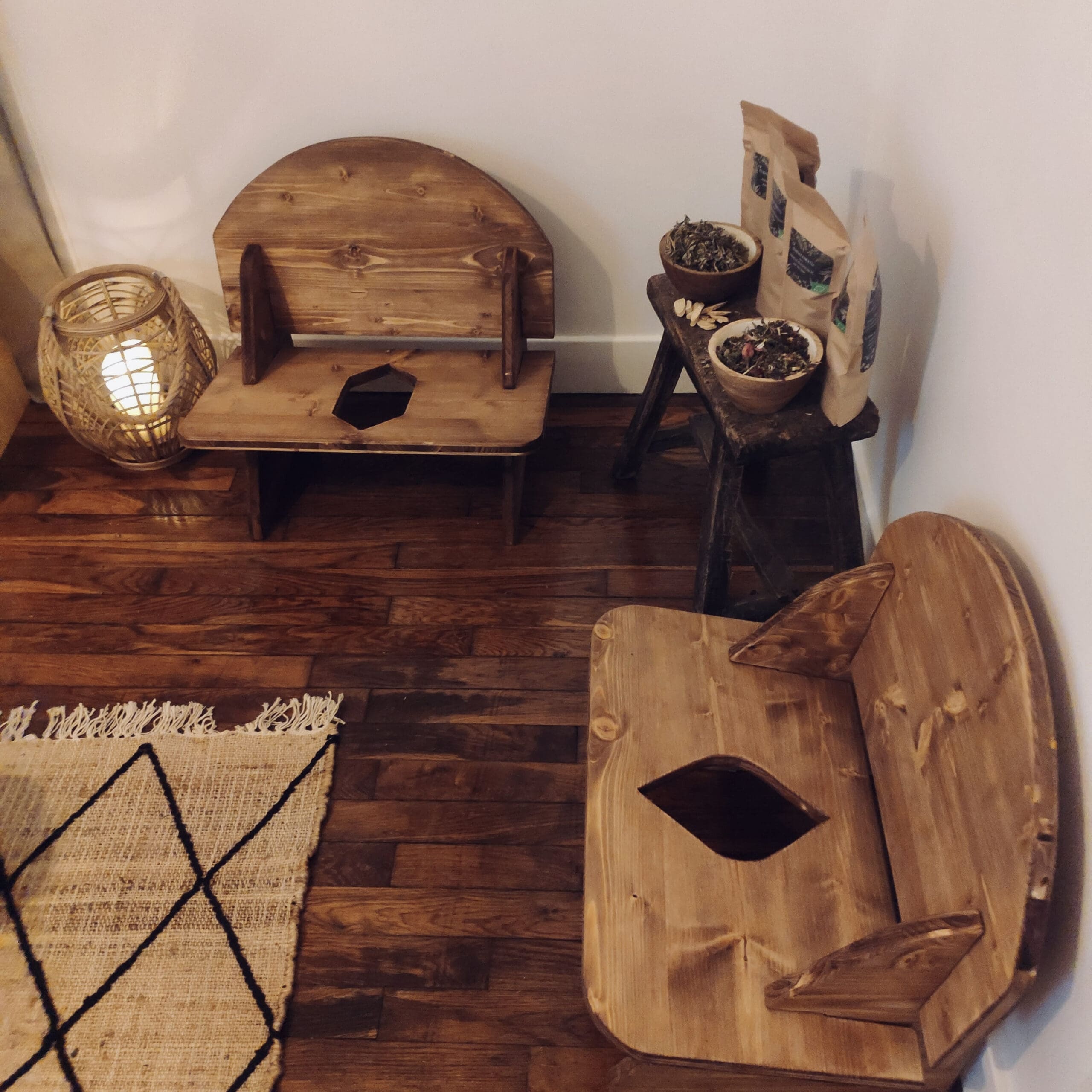 Dismountable Yoni Steam Seat - Meditation - 3-ply Pine Tree - France, EUROPE - Image 4