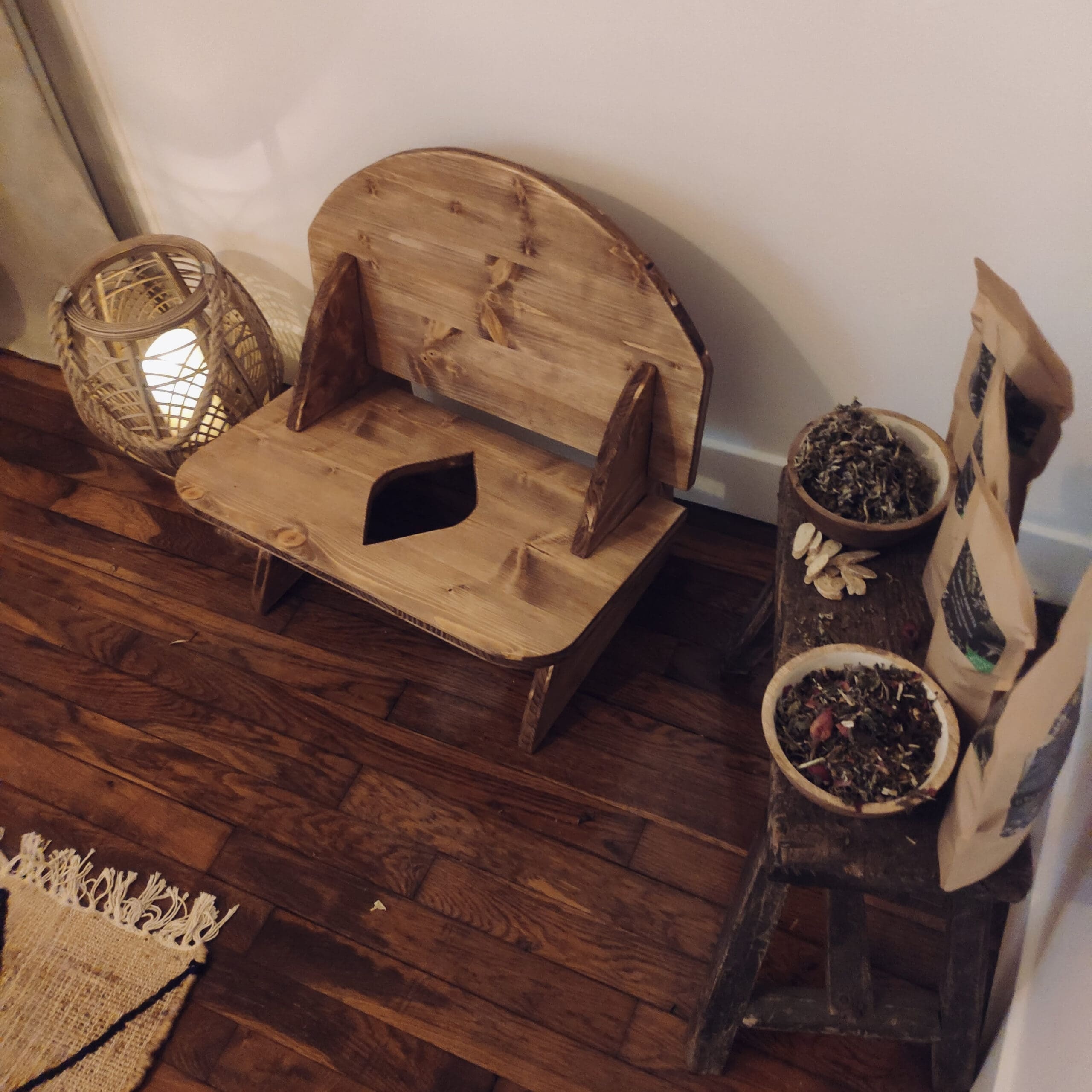 Dismountable Yoni Steam Seat - Meditation - 3-ply Pine Tree - France, EUROPE - Image 5